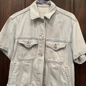 GAP Short Sleeved Faded Jean Jacket Size Small